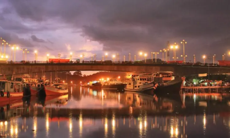 Jembatan Siti Nurbaya: Membangun Simbol Daya Tarik, Rute Lokasi, dan Fasilitas Modern